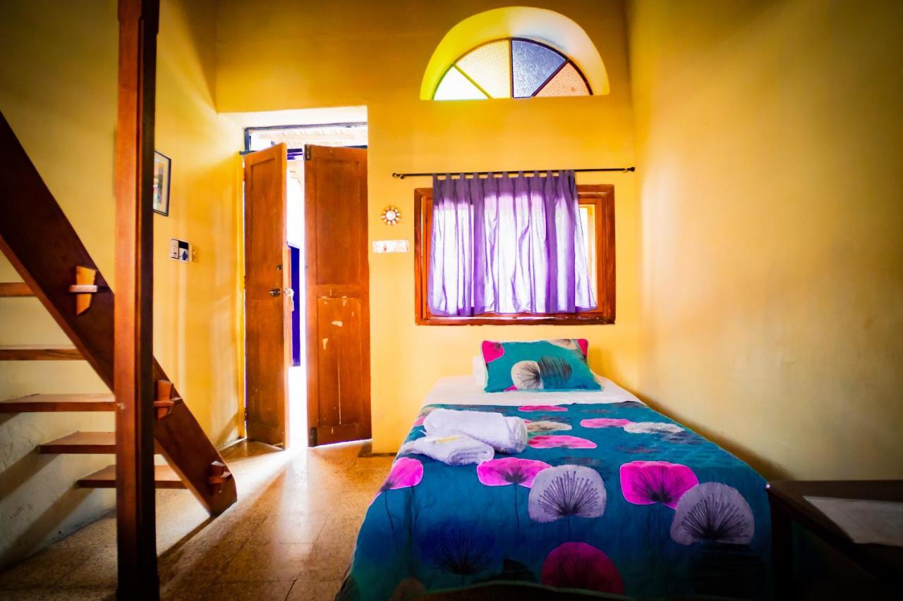 Hostal Jardin Escondido Vilcabamba Bagian luar foto