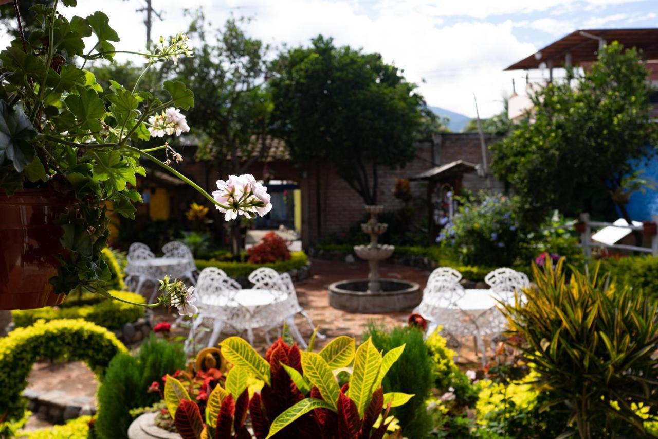 Hostal Jardin Escondido Vilcabamba Bagian luar foto