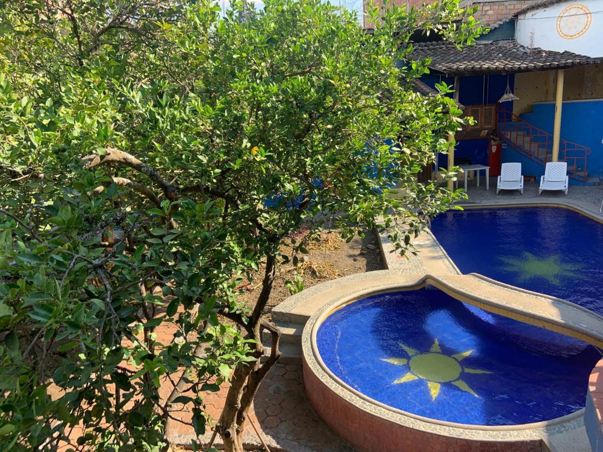Hostal Jardin Escondido Vilcabamba Bagian luar foto